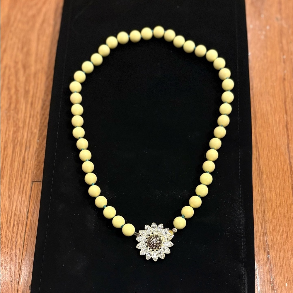Fossil Yellow Beaded Necklace with Sunflower Pendant